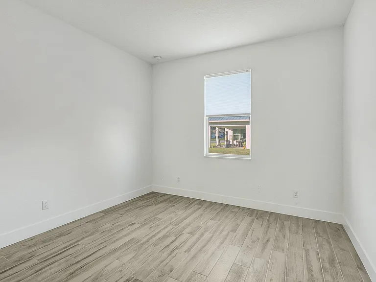1791 SW Effland Ave — Photo 41