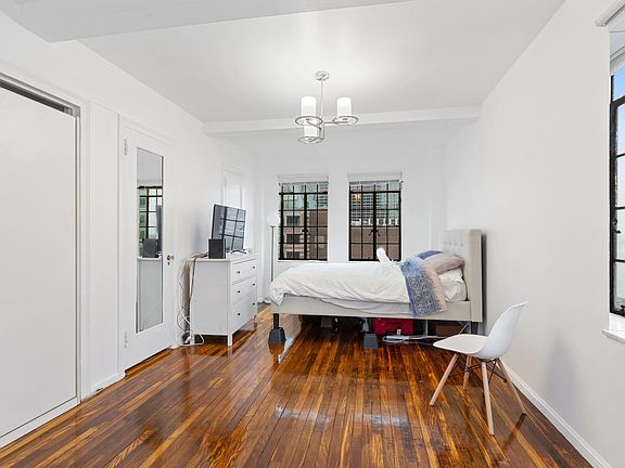 2nd image of 45 Tudor City Pl APT 1301