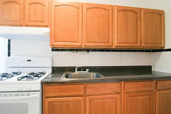 Rented by Horowitz Real Estate | media 15