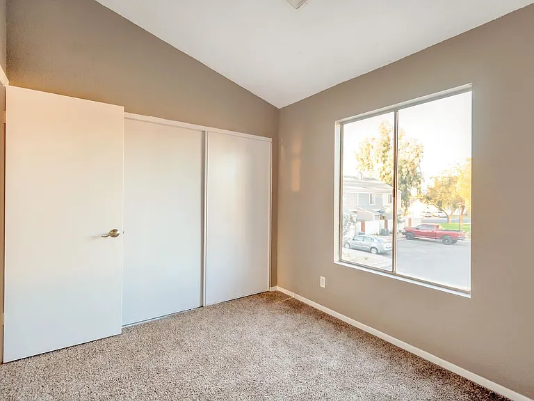 1600 N Saba St #164 — Photo 15