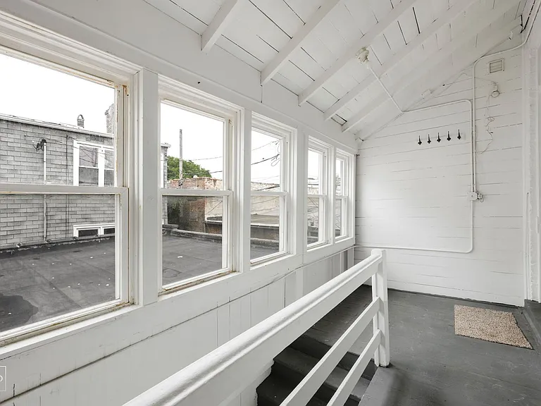 2542 S Trumbull — Photo 4