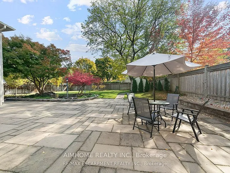 1300 Braeside Dr — Photo 8