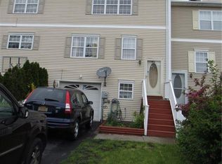 21 Peach Pl, Middletown, NY 10940