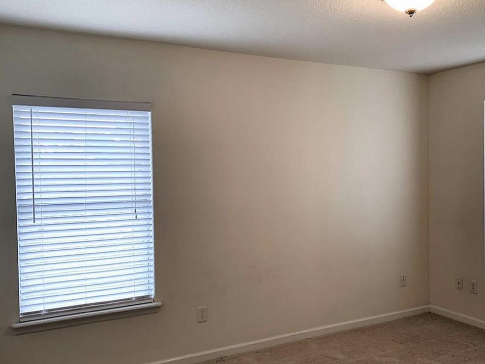 1st image of 309 Brantley Harbor Dr