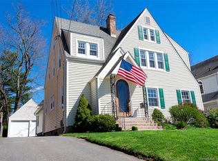 78 Ballard Dr, West Hartford, CT 06119