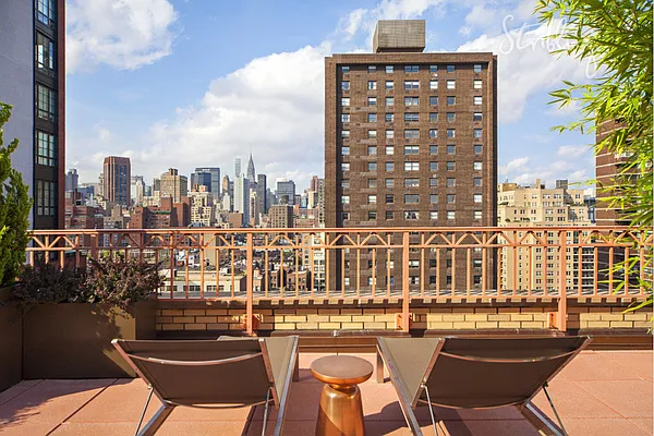 Sold by Stribling | media 18