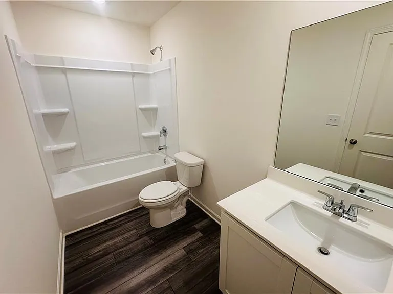 423 Towson St — Photo 22