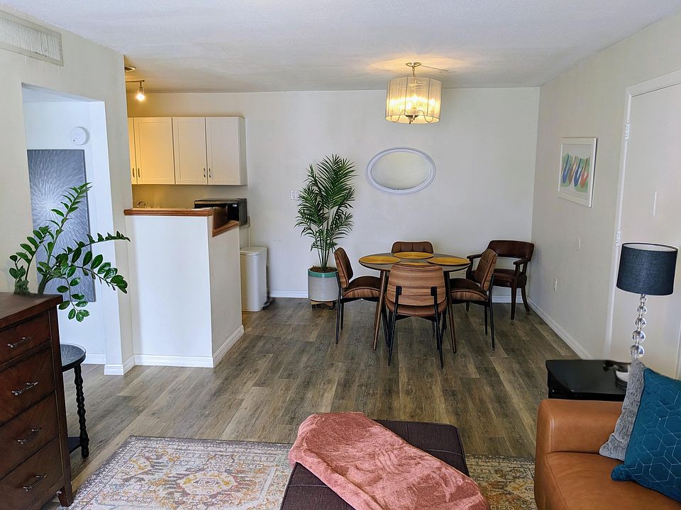 1st image of 1700 SW 16th Ct APT E28