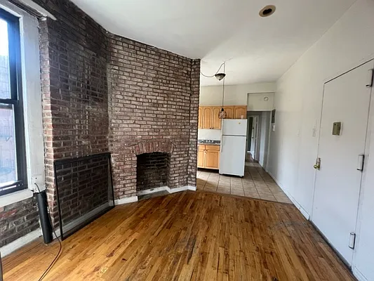 Rented by Fifth & Forever LLC | media 86