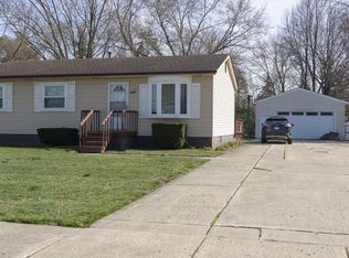 6162 Cotter Ave, Sterling Heights, MI 48314