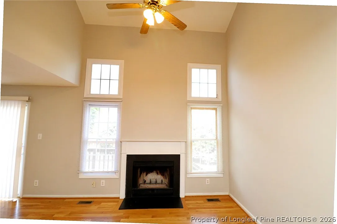 3 bed, 2.5 bath, $1,995 — Photo 3
