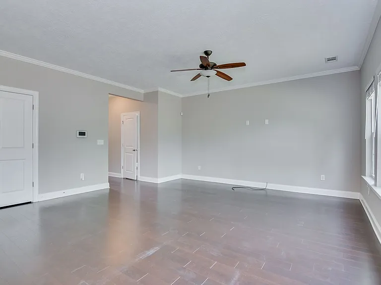 473 Brantley Cove Cir — Photo 9