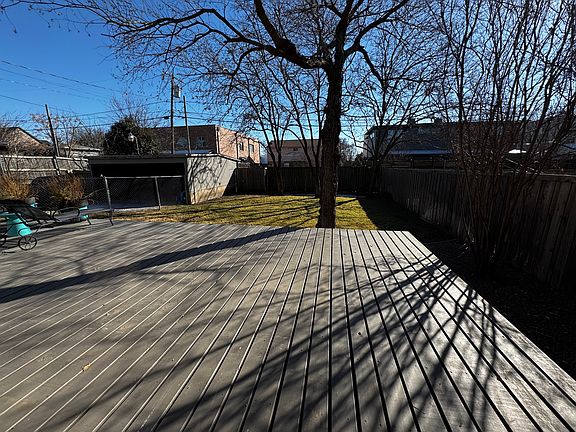 3rd image of 4904 Kelton Dr