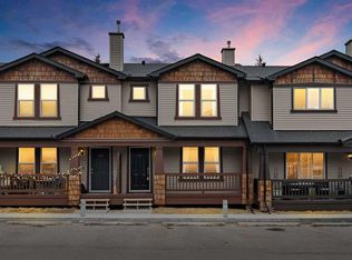 106 W Panatella Park NW, Calgary, AB T3K 6K4