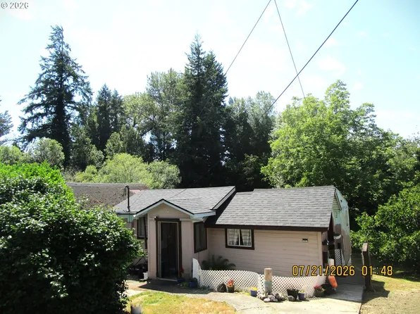 761 N Adams St, Coquille, OR 97423