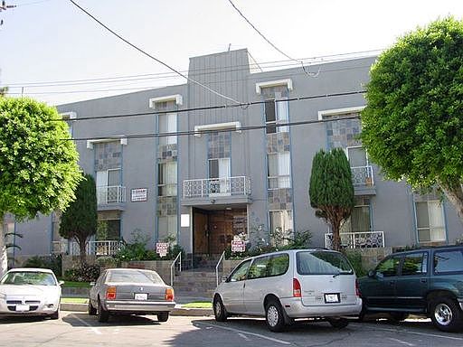 1st image of 308 W Queen St APT 22