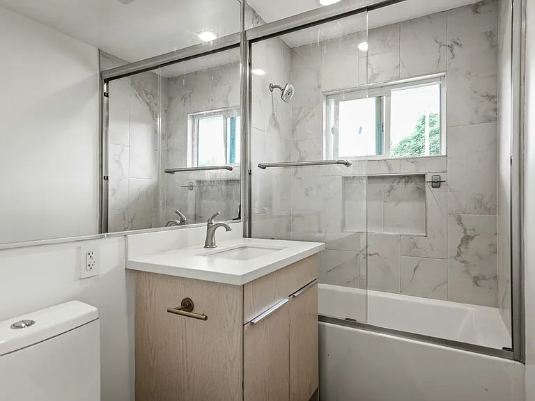 2730 Raymond Ave #9 — Photo 10