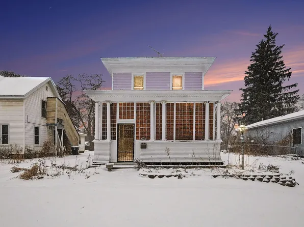 115 N Webster St, Greenville, MI 48838