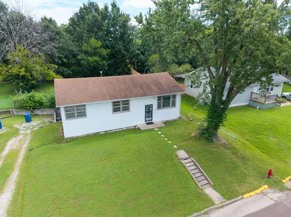 906 E Morningside Dr, Fulton, MO 65251