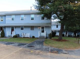 4 Smithfield Rd APT 13, North Providence, RI 02904
