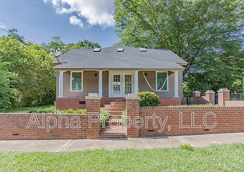 114 Edwards St Photo 1