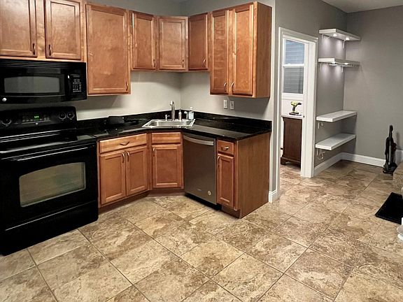 5th image of 4721 Wilmer Ct