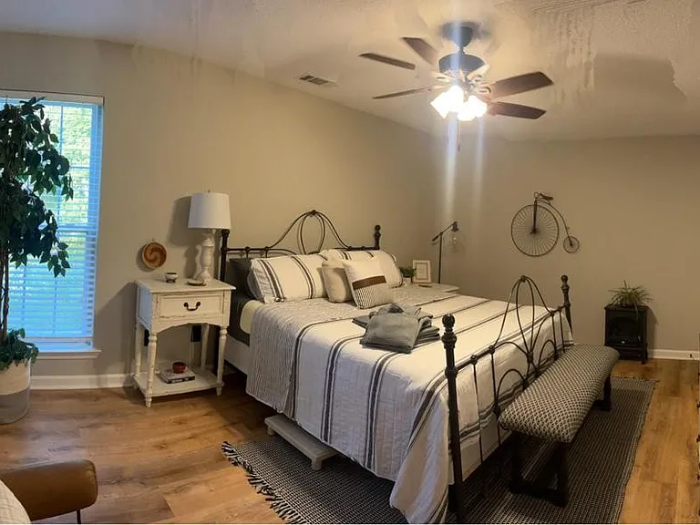 1027 Damascus Rd — Photo 3