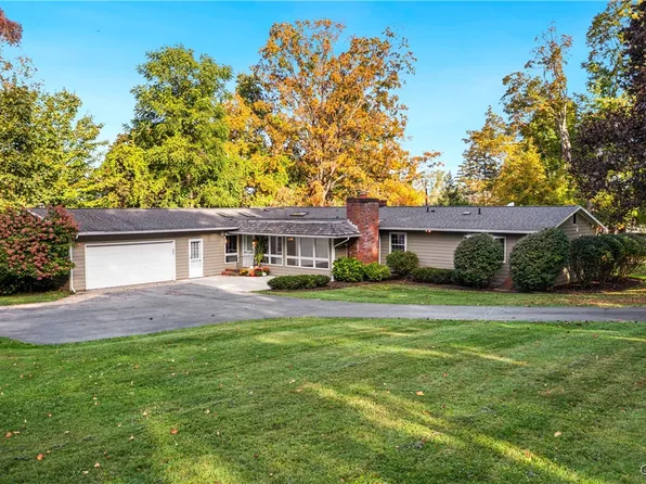 1670 Coon Hill Rd, Skaneateles, NY 13152