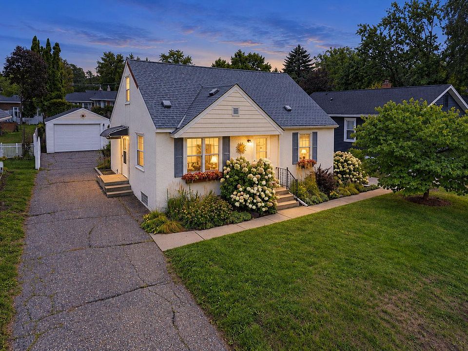 1st image of 3239 Stinson Blvd