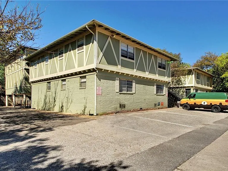 4306 Avenue A #101 — Photo 15