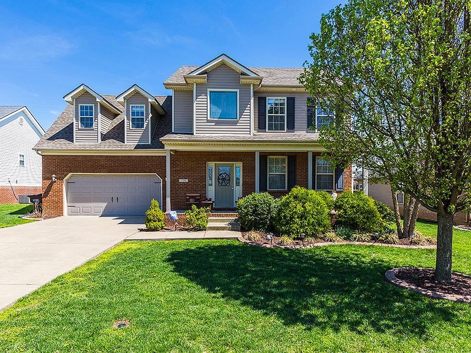 1st image of 320 Lebeau Dr