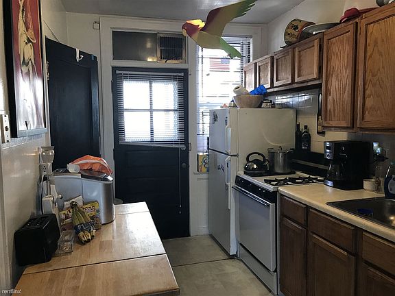 3rd image of 2506 W Pensacola Ave