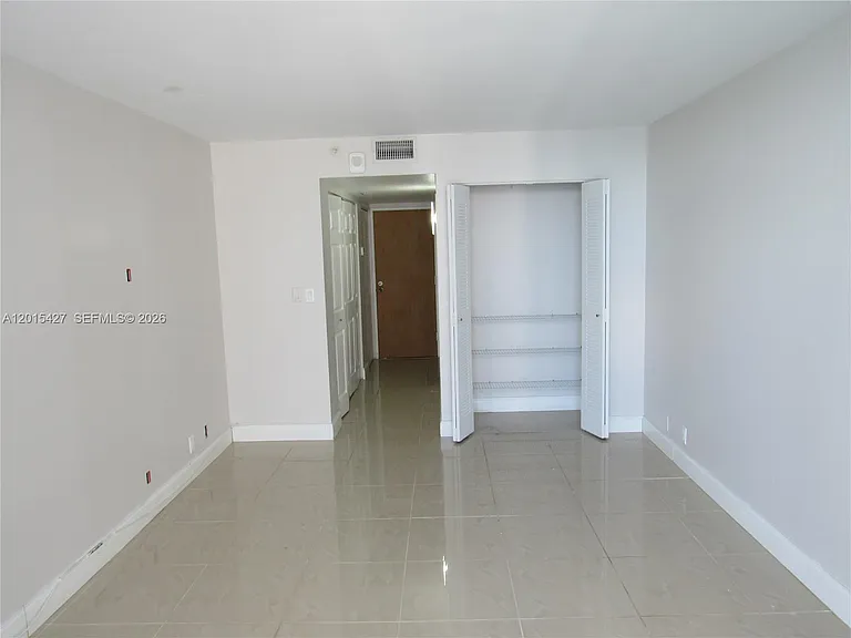 7601 E Treasure Dr #2210 — Photo 5