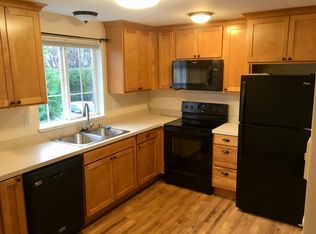 1249 Puget St APT 5, Bellingham, WA 98229