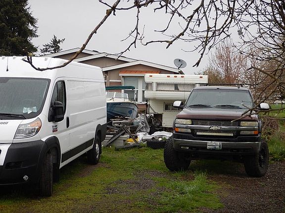 3rd image of 3275 Quinaby Rd NE