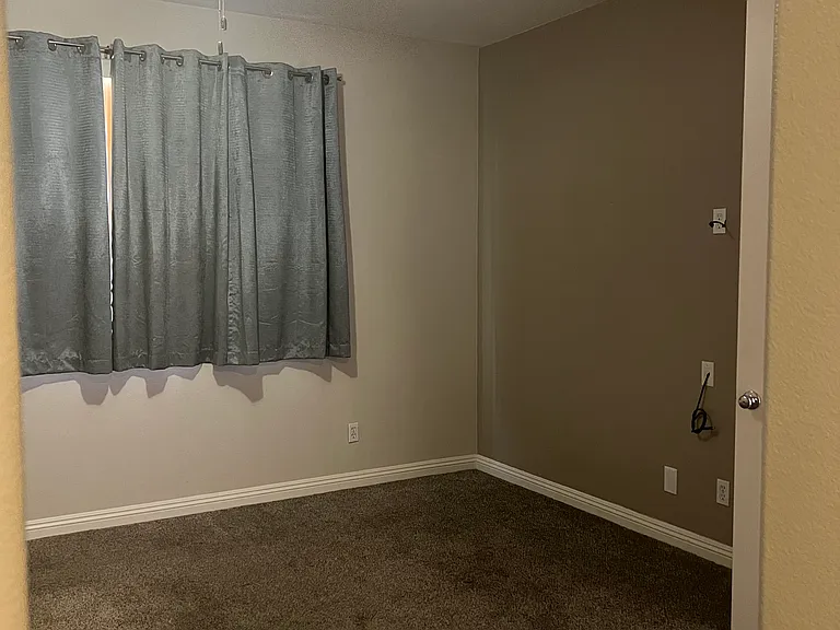 15644 Red Oak Way — Photo 14