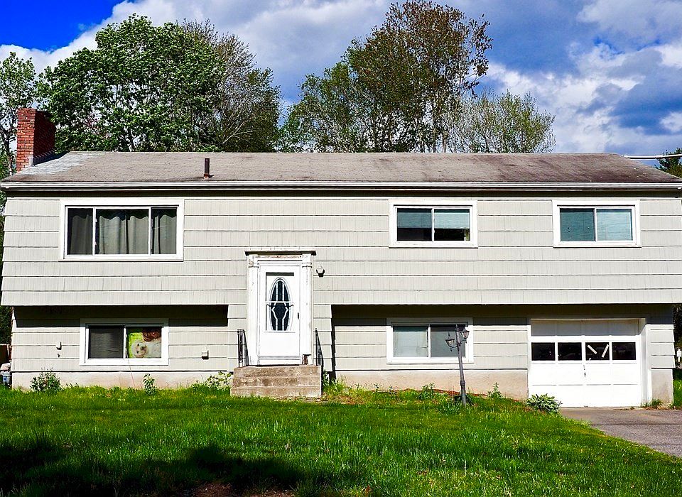 1st image of 304 Pond St