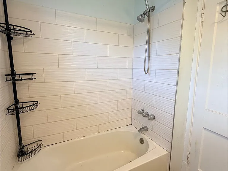1704 State Ave — Photo 12