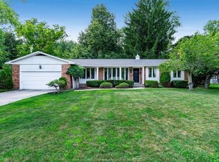 60 Prince Albert St N, Kingsville, ON N9Y 1J7