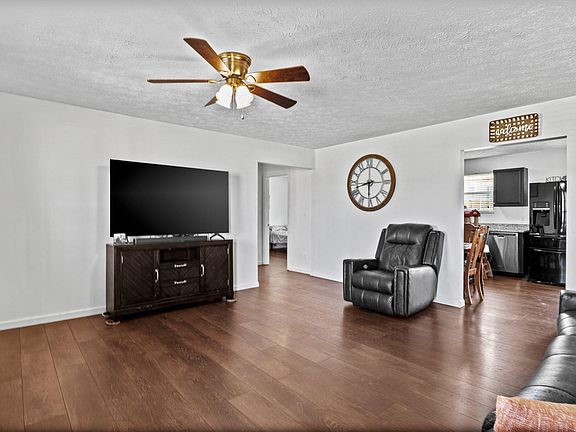 5th image of 1310 Tabitha Dr