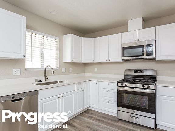 5th image of 8221 Eginton Ave