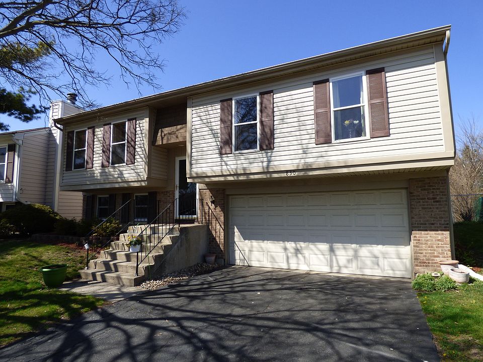1st image of 830 Edenwood Dr