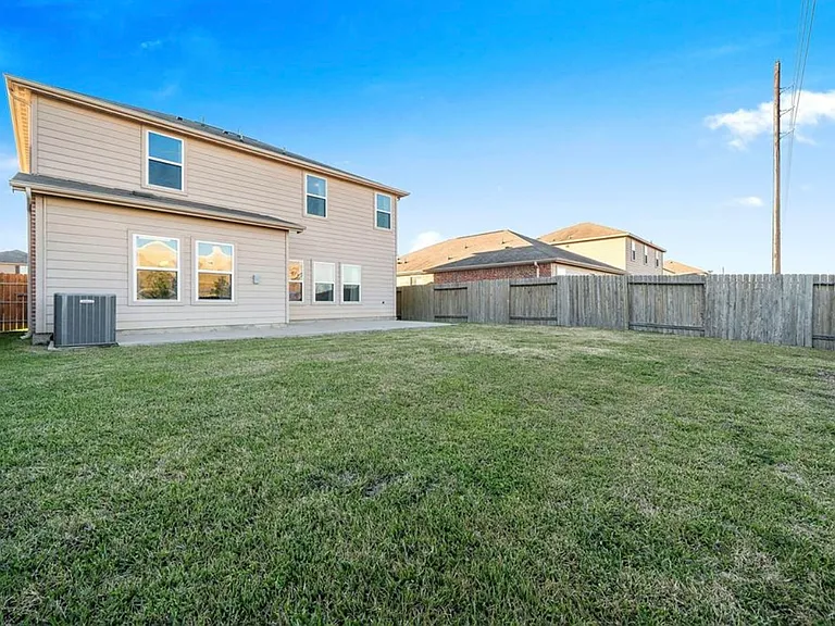 9439 Grand Spark Dr — Photo 22