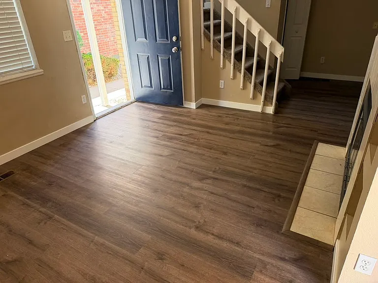 964 S Pitkin Ct — Photo 2