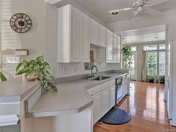 5th image of 2919 Thistlebrook Ln