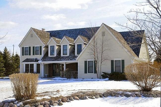 1st image of 209 E Beechwood Ct