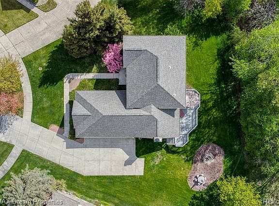 5th image of 2907 Doncaster Dr