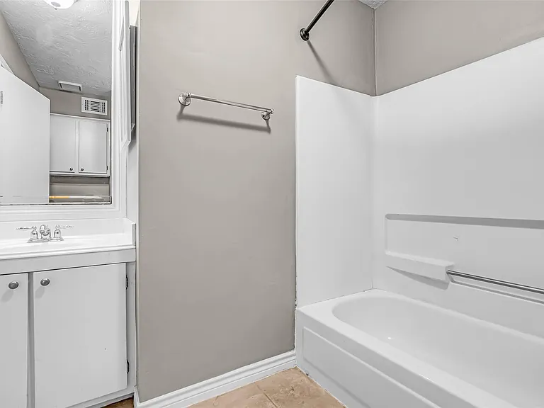 12303 Longfellow Dr — Photo 24