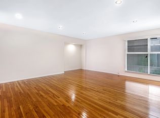 522 San Vicente Blvd #F, Santa Monica, CA 90402