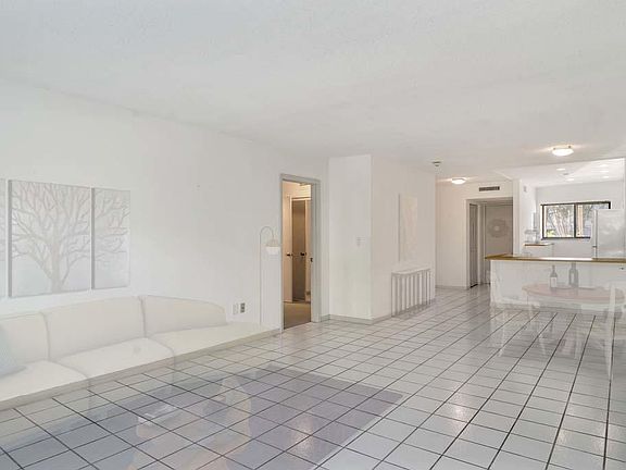 4th image of 3605 S Ocean Blvd APT 127